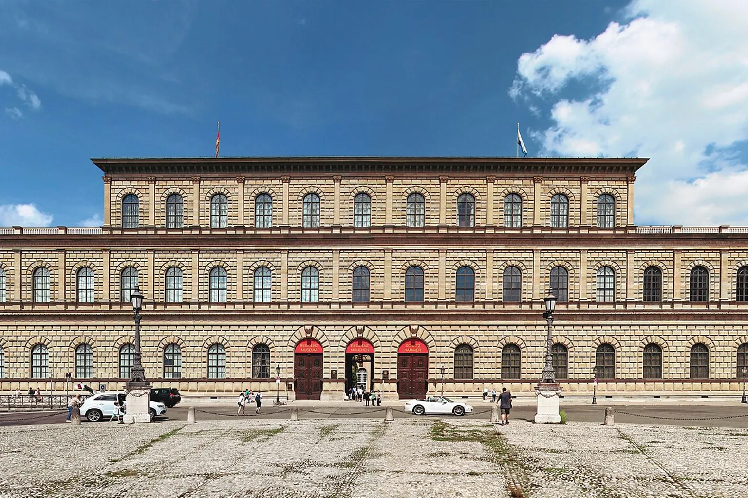 Munich Residence tickets: two ways to secure your entry
